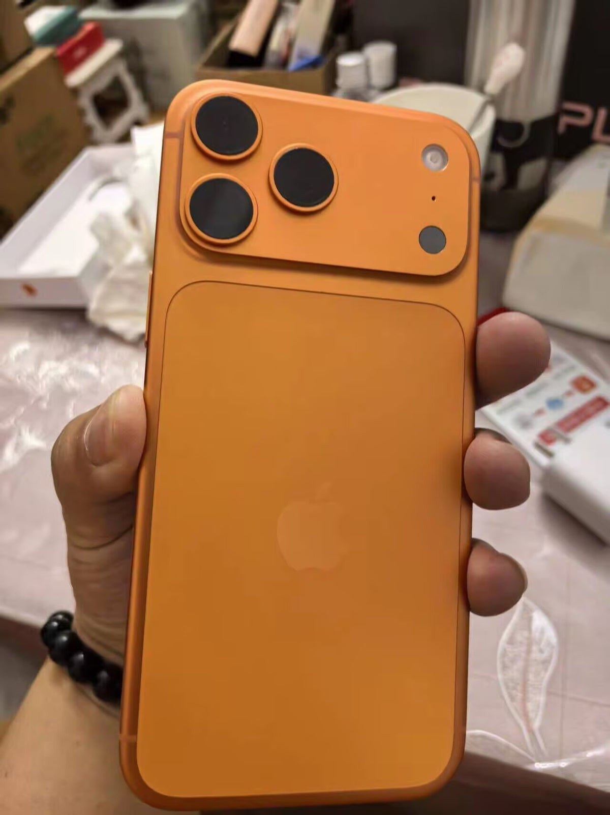 iPhone 17 Pro Max 256GB Cosmic Orange