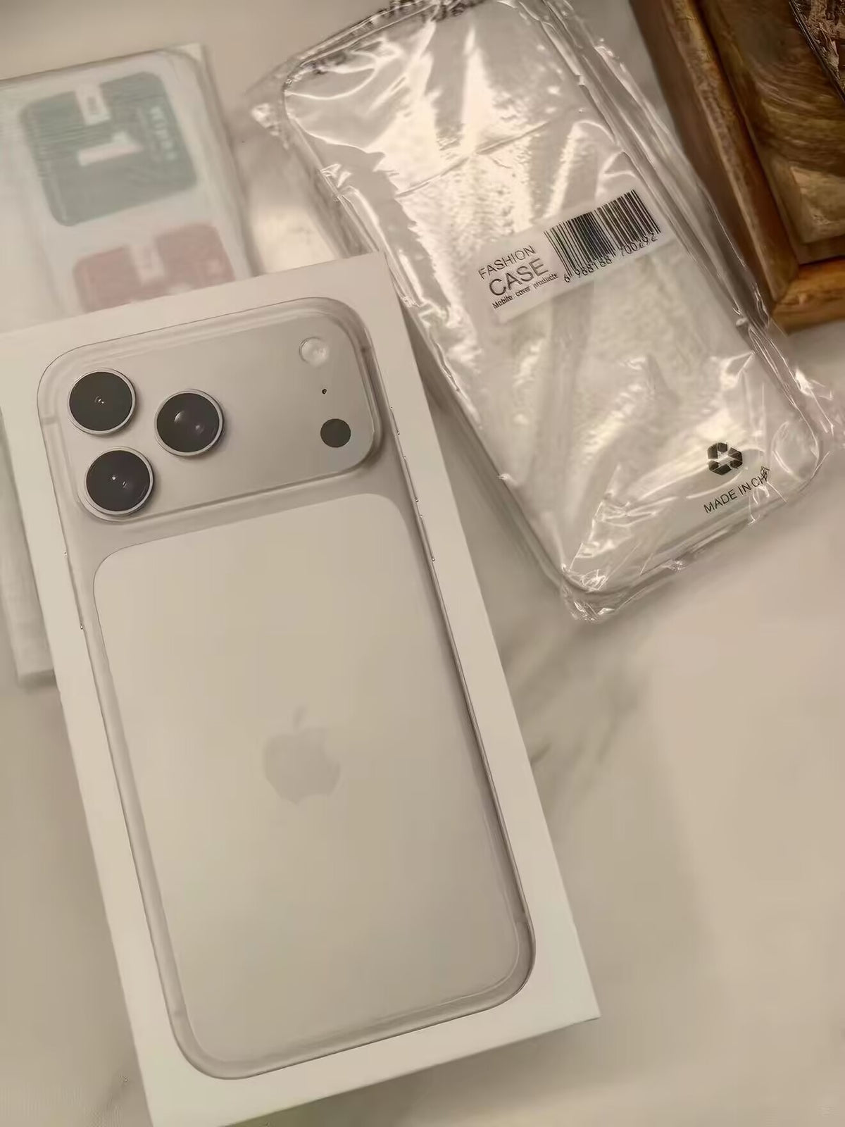 Apple iPhone 17 Pro Max 256GB  Cosmic  Silver